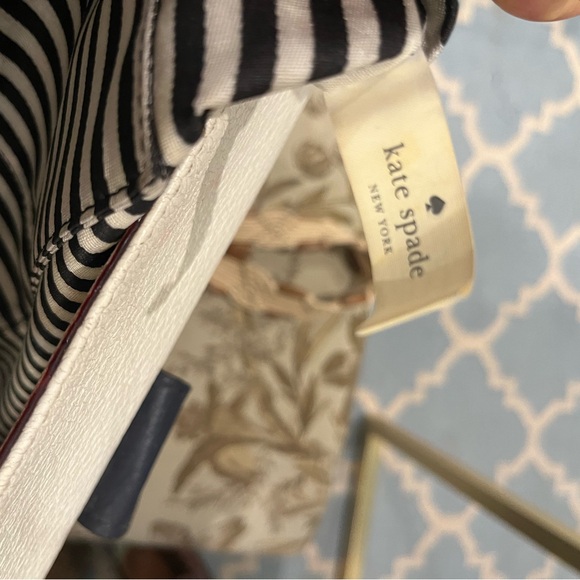 Kate spade leather tote bag
In a good condition - Picture 6 of 9